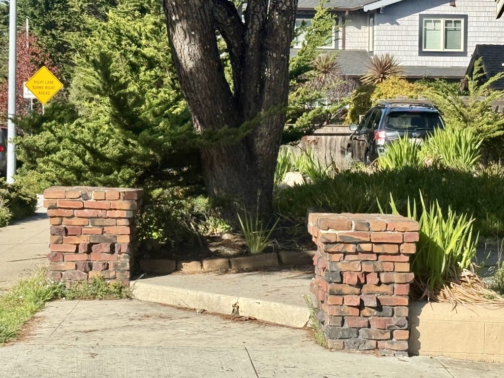 178 Central Avenue, Pacific Grove