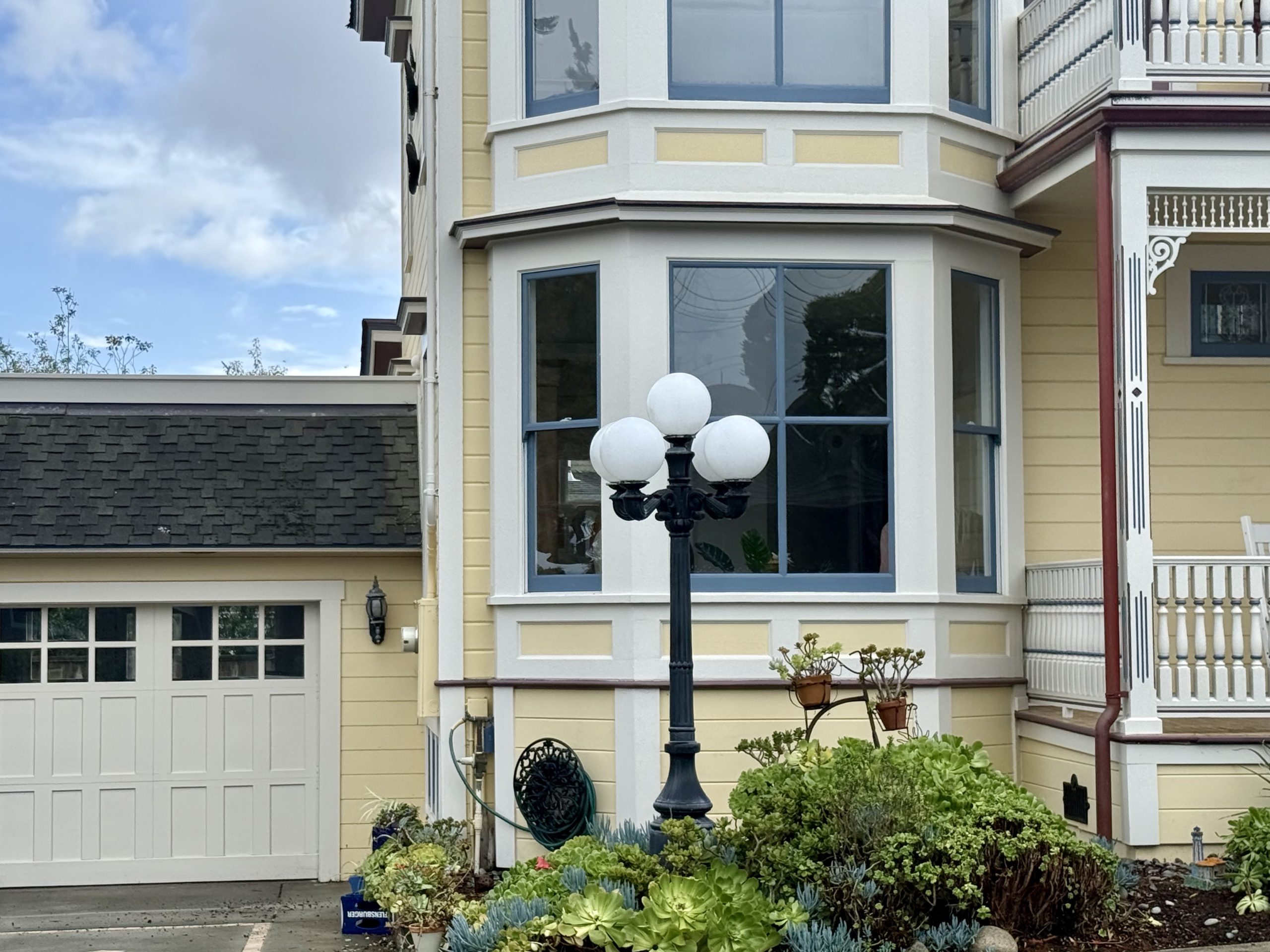 Pacific Grove, City of Homes #14: 131 7th Street