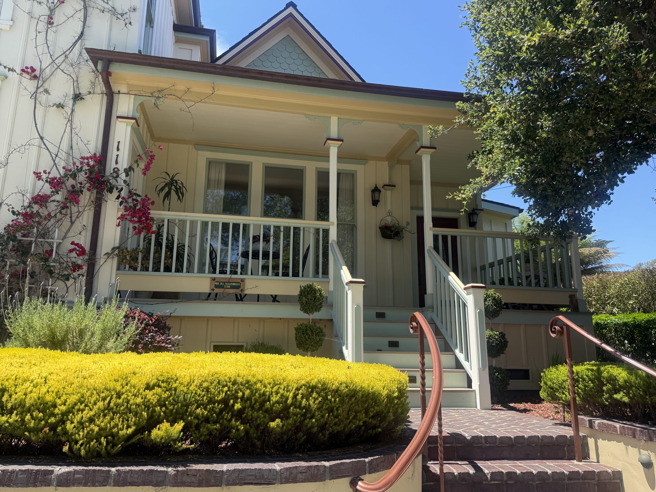 Pacific Grove, City of Homes, #39: 118 Caledonia Avenue